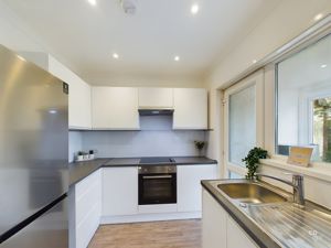 kitchen - click for photo gallery